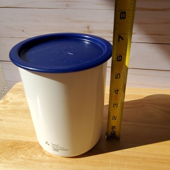 Vintage Tupperware Design Advantage 1992 White & Blue Storage Container with Lid - Picture 7 of 9